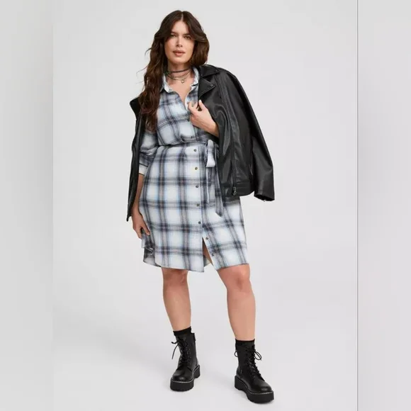 Plaid Button-Up Belted Dress - Picture 2 of 8